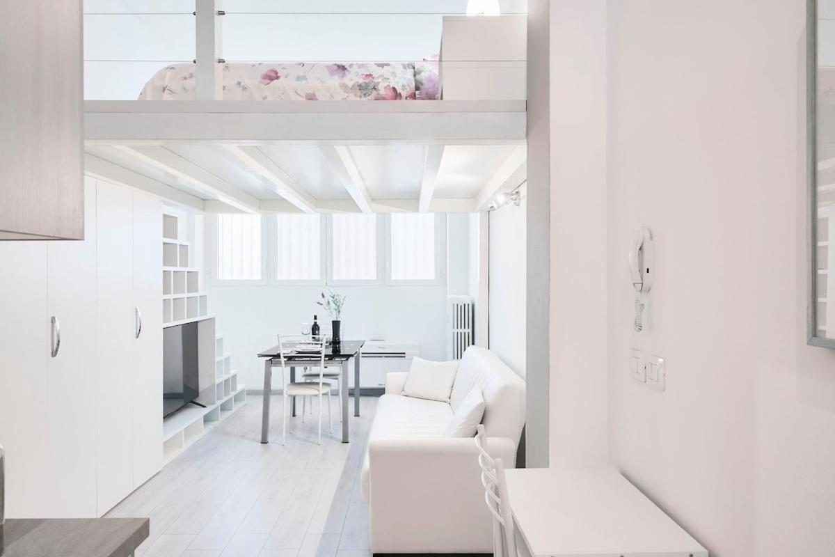 Apartment Modern Loft In Milan's Heart Mailand